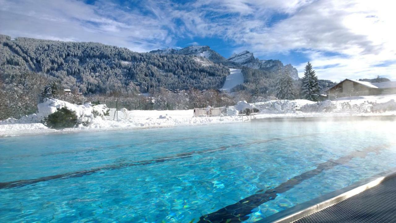 レ・キャローズ・ダラッシュBellevue Centre, Wifi, Mountain Viewアパートメント エクステリア 写真